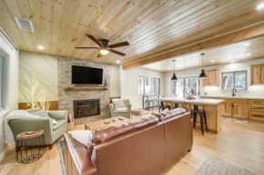 Modern Munds Park Retreat with Deck and Fire Pit!
